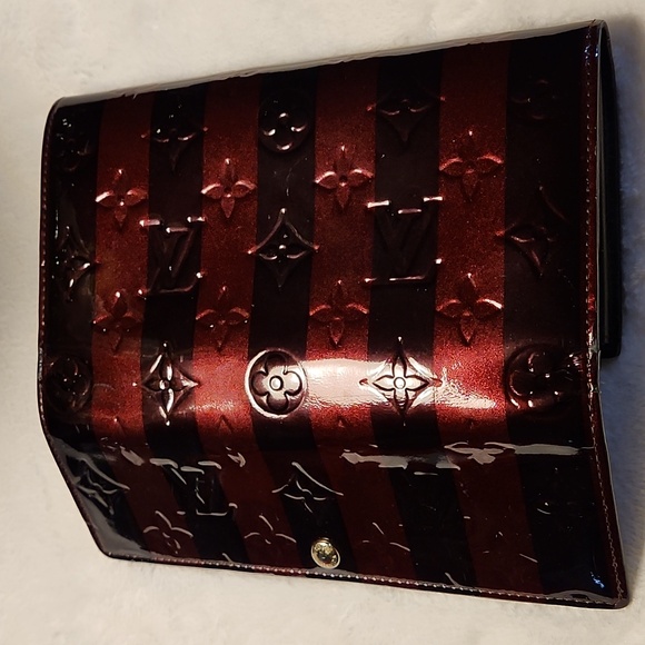 Louis Vuitton Vernis Wallet - Picture 9 of 9